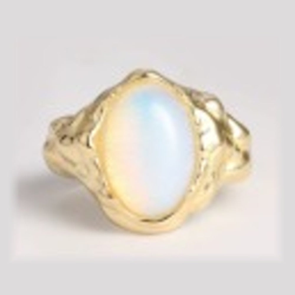 Drift Oval Ring in 18K gold vermeil with rainbow moonstone
