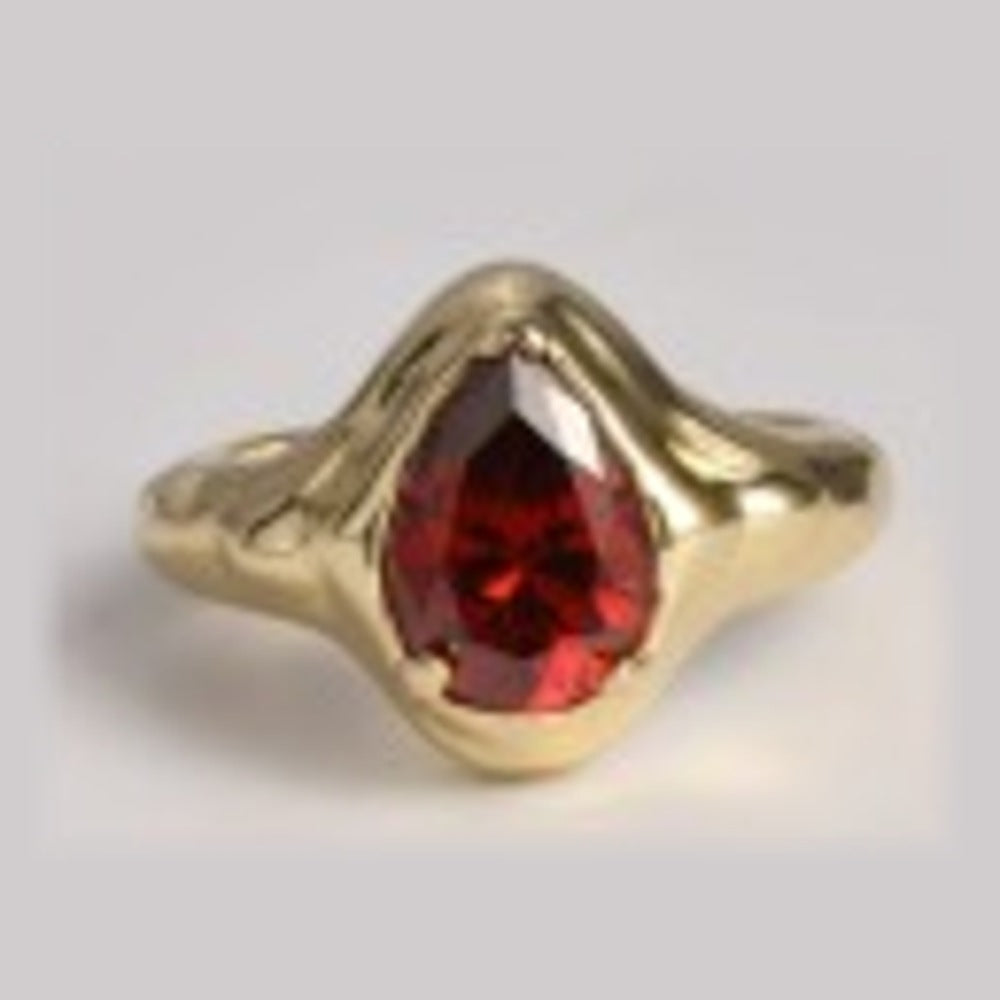 Garnet Tear Ring in 18K gold vermeil with pear-cut rhodolite garnet